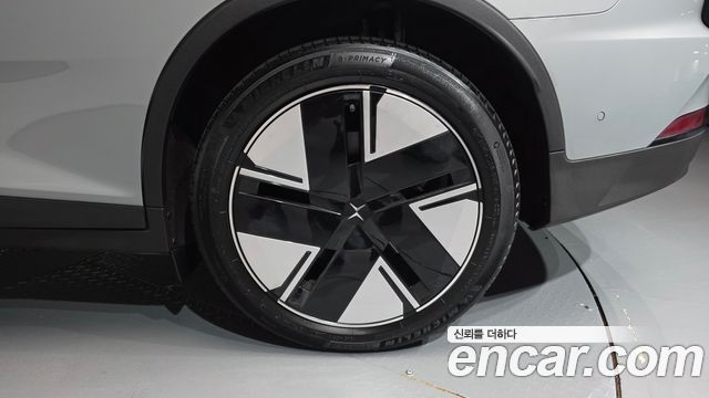 Polestar Polestar 2 2025 — photo 7