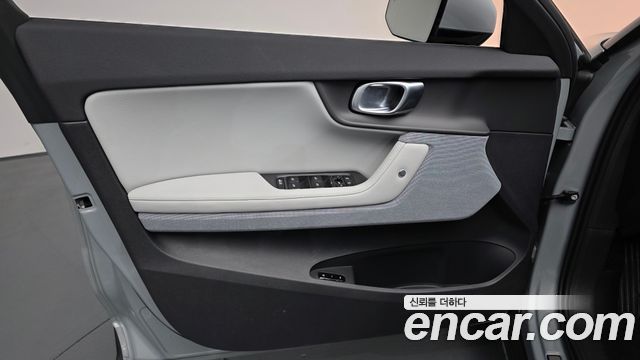 Polestar Polestar 2 2025 — photo 14