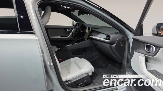 Polestar Polestar 2 2025 — photo 16