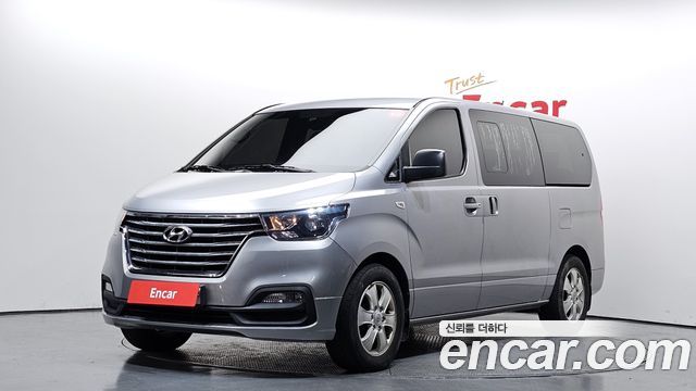 Hyundai Starex 2018 — photo 1