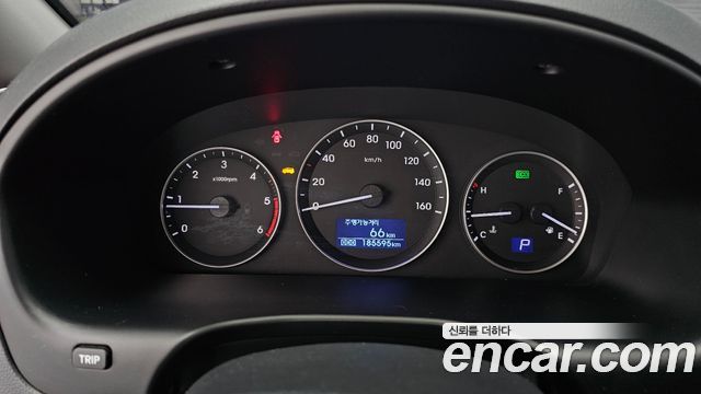 Hyundai Starex 2018 — photo 8