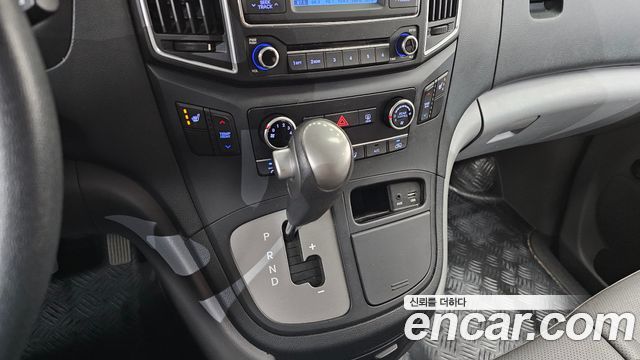 Hyundai Starex 2018 — photo 9
