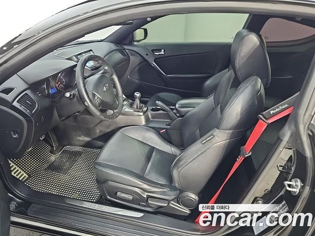 Hyundai Genesis 2011 — photo 7