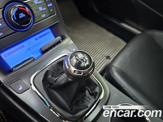 Hyundai Genesis 2011 — photo 14