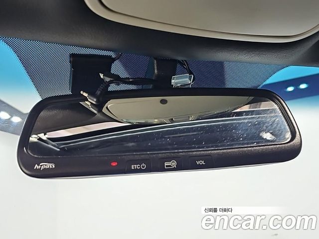 Hyundai Genesis 2011 — photo 16