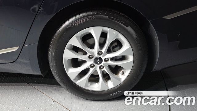 Kia K8 2024 — photo 5