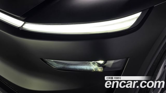 Tesla Model Y 2026 — photo 8