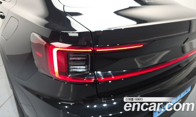 Polestar Polestar 2 2023 — photo 9