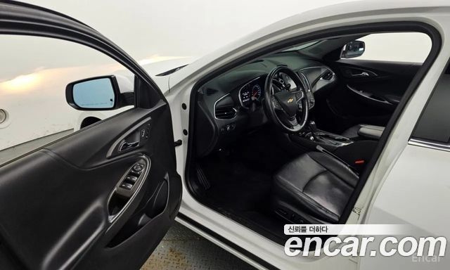 Chevrolet Korea Malibu 2018 — photo 12