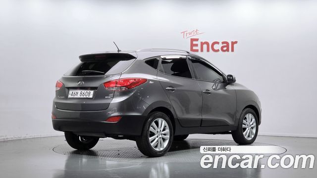 Hyundai Tucson 2010 — photo 2