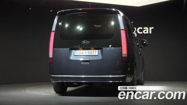 Hyundai Staria 2022 — photo 4