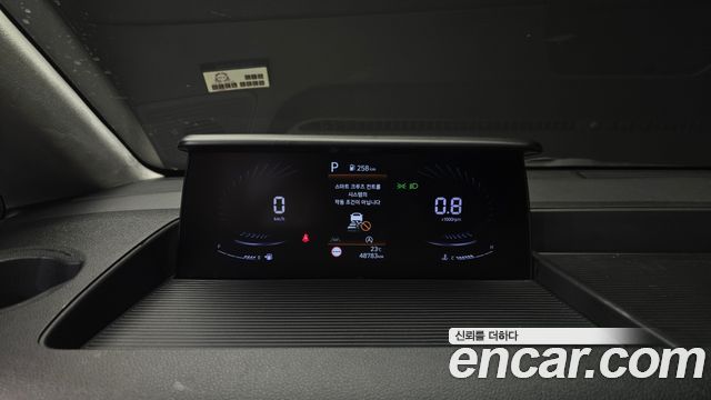 Hyundai Staria 2022 — photo 8