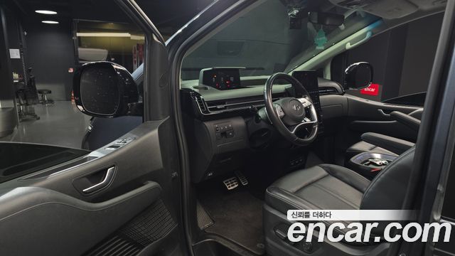 Hyundai Staria 2022 — photo 10