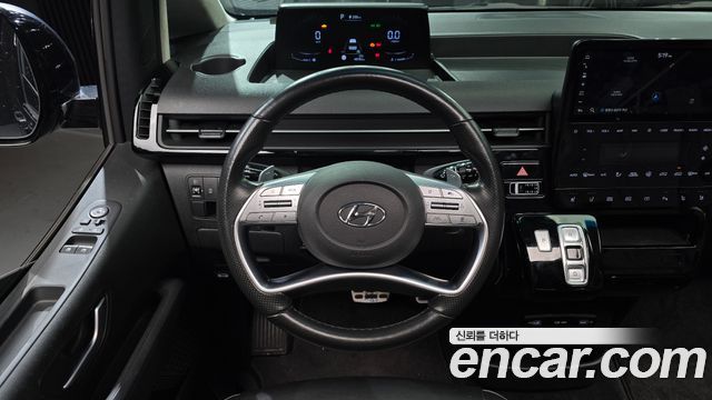 Hyundai Staria 2022 — photo 13
