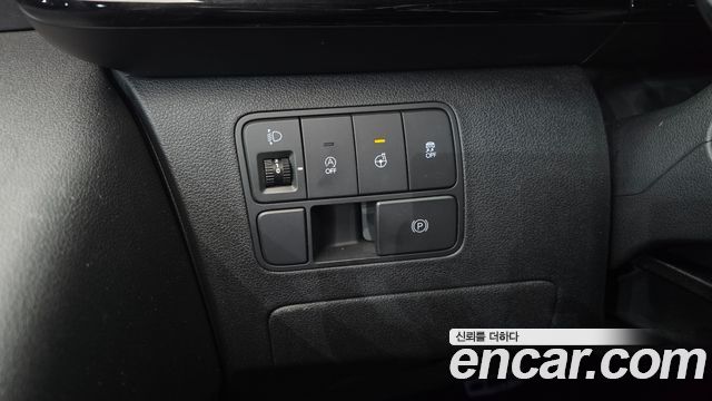 Hyundai Staria 2022 — photo 18