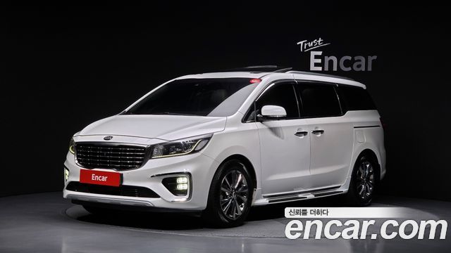 Kia Canival 2019 — photo 1
