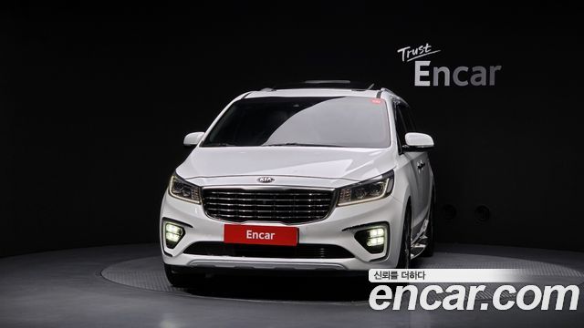 Kia Canival 2019 — photo 3