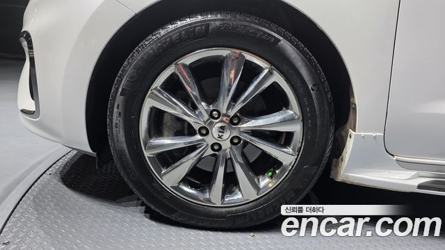 Kia Canival 2019 — photo 5