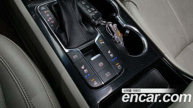 Kia Canival 2019 — photo 28