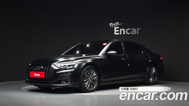 Audi A8 2023 — photo 1