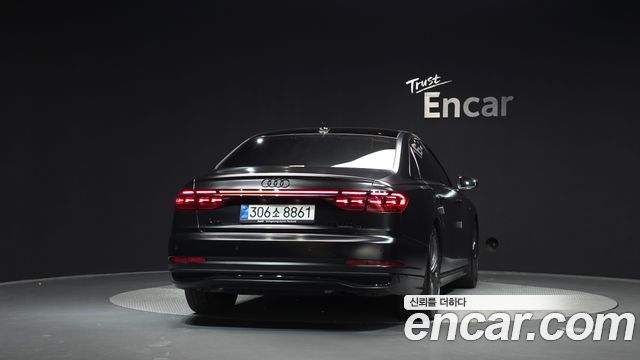 Audi A8 2023 — photo 4