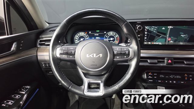 Kia K5 2023 — photo 19