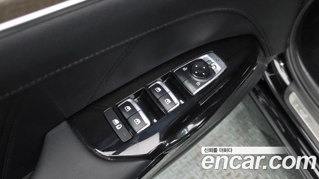 Kia K5 2023 — photo 27