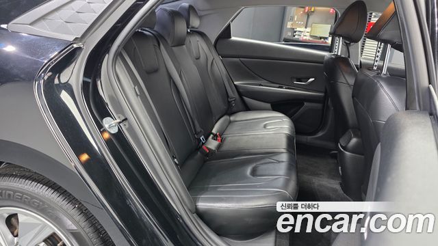 Hyundai AVANTE 2024 — photo 18