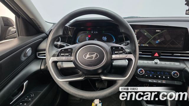 Hyundai AVANTE 2024 — photo 19