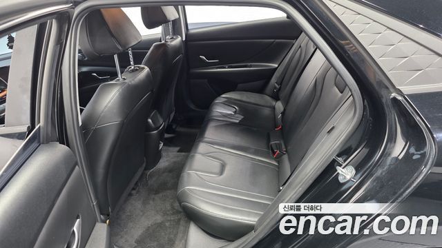 Hyundai AVANTE 2024 — photo 16