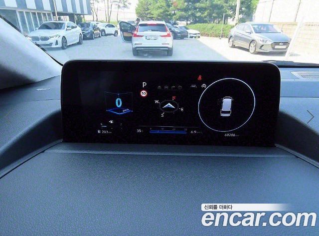 Hyundai Staria 2023 — photo 10