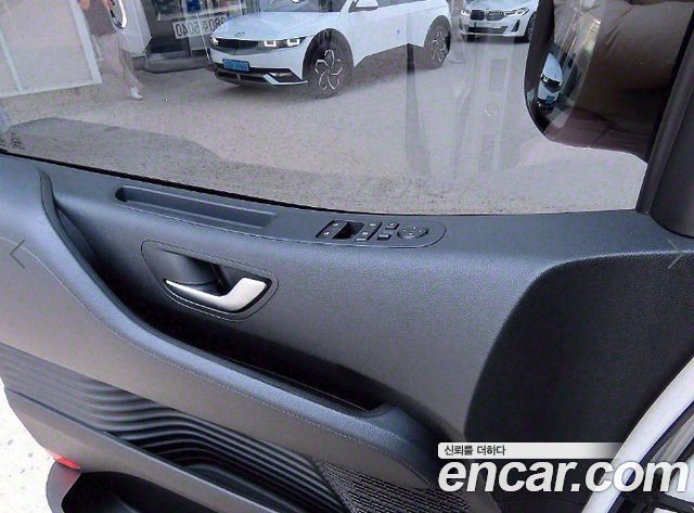 Hyundai Staria 2023 — photo 12