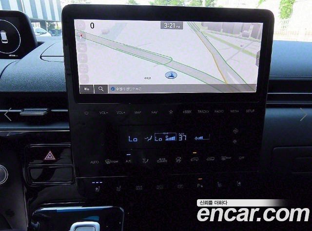 Hyundai Staria 2023 — photo 14