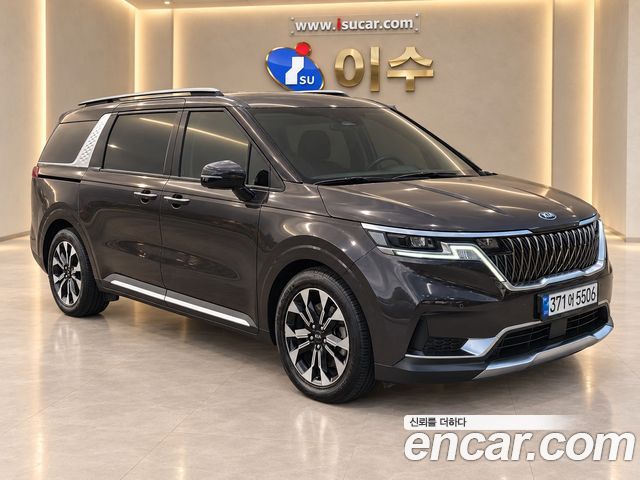 Kia Canival 2021 — photo 2