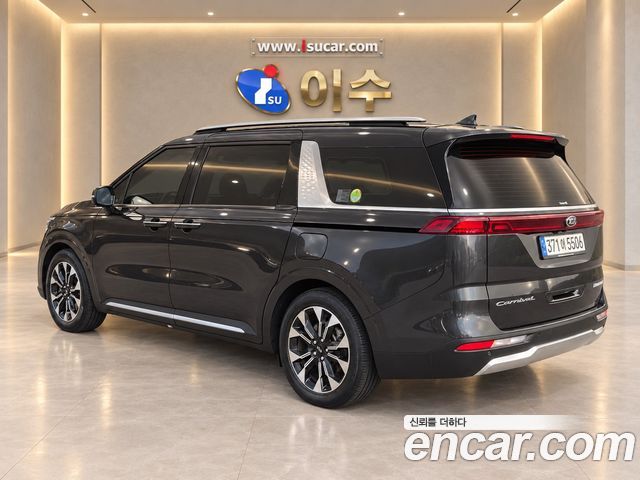 Kia Canival 2021 — photo 3