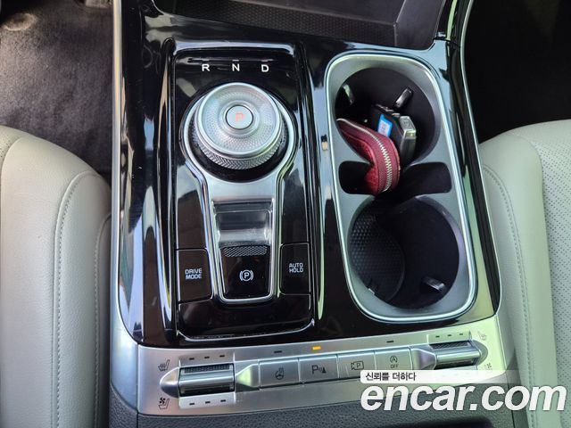 Kia Canival 2021 — photo 11