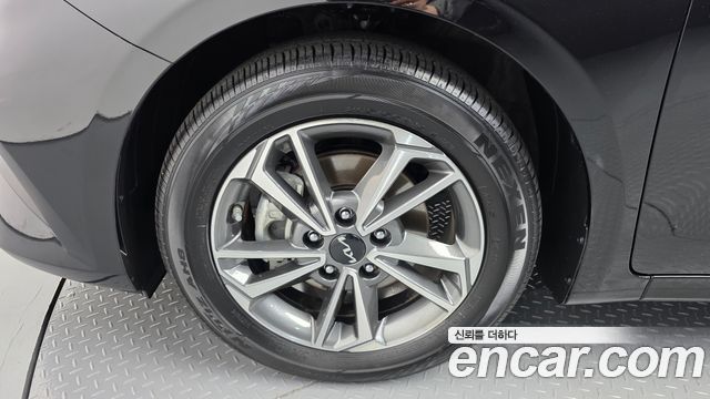 Kia K3 2022 — photo 5