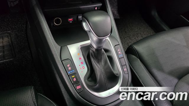 Kia K3 2022 — photo 12