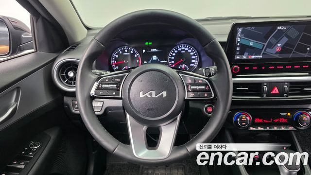Kia K3 2022 — photo 19