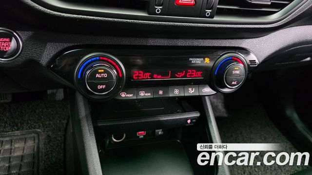 Kia K3 2022 — photo 23