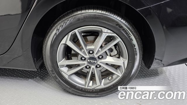 Kia K3 2022 — photo 7