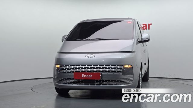 Hyundai Staria 2022 — photo 3