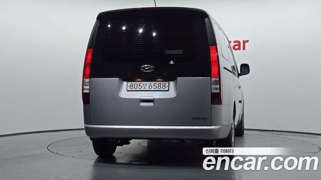 Hyundai Staria 2022 — photo 4