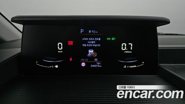 Hyundai Staria 2022 — photo 8
