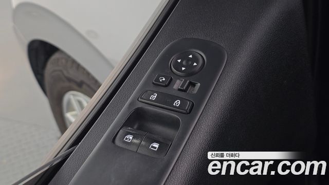Hyundai Staria 2022 — photo 15