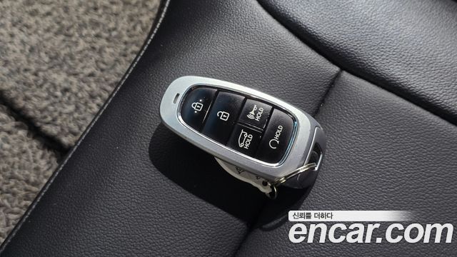 Hyundai Staria 2022 — photo 19