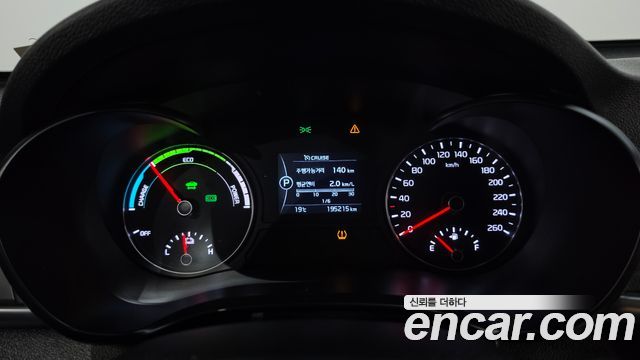 Kia K5 2016 — photo 8