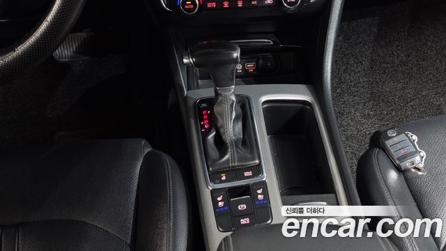 Kia K5 2016 — photo 9