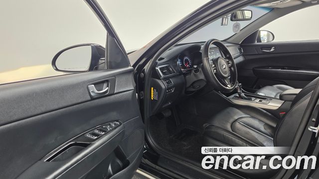 Kia K5 2016 — photo 10