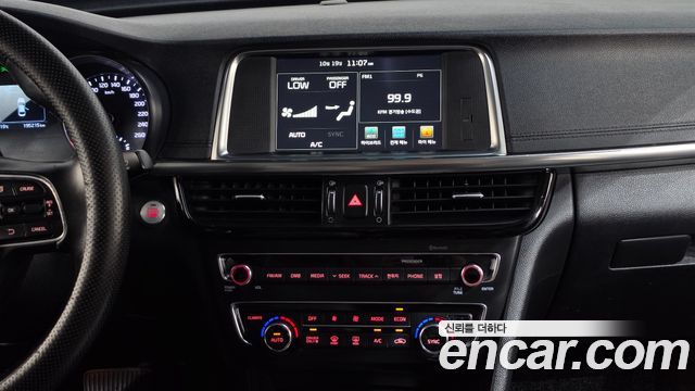 Kia K5 2016 — photo 14